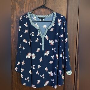 41 Hawthorn Stitch Fix Blue & Pink Floral V Neck Blouse Size 3X